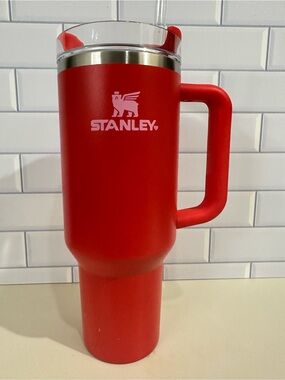 Stanley Red Travel Mug with Handle and Clear Lid